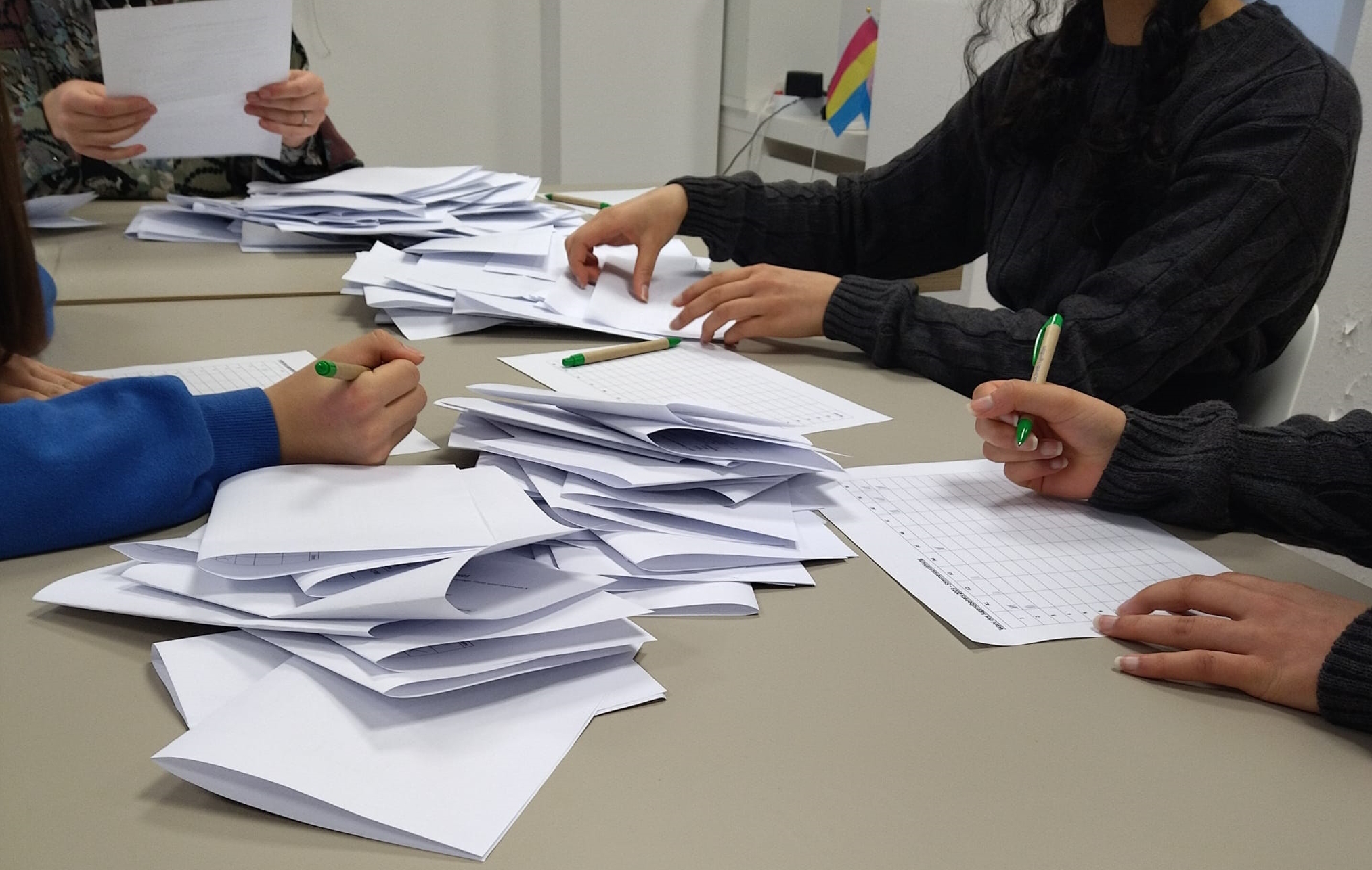 Auszählung der Stimmen 03_Aktuell_Foto%20Ausz%C3%A4hlung%20Jugendbeirat