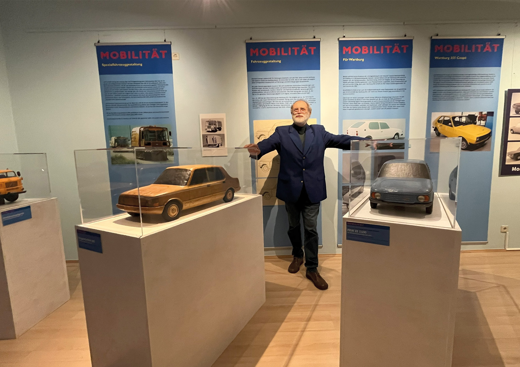 Rudolf Eberhard Heinig in der Ausstellung (Foto: Museum der Stadt Borna)